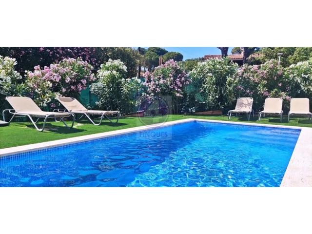 Casa en alquiler en Castell-Platja d'Aro, Centre - Platja photo 0