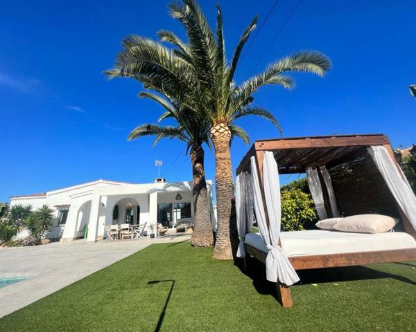 Chalet en alquiler en Torrevieja, Torrevieja photo 0