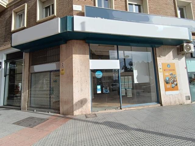 Local comercial en alquiler en Málaga, Málaga photo 0