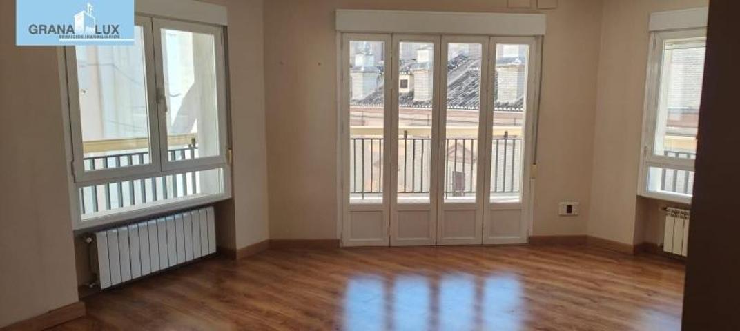 Oficina en alquiler en Granada, Centro photo 0