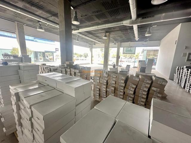 Local comercial en alquiler en Elche, Poligono torrellano photo 0