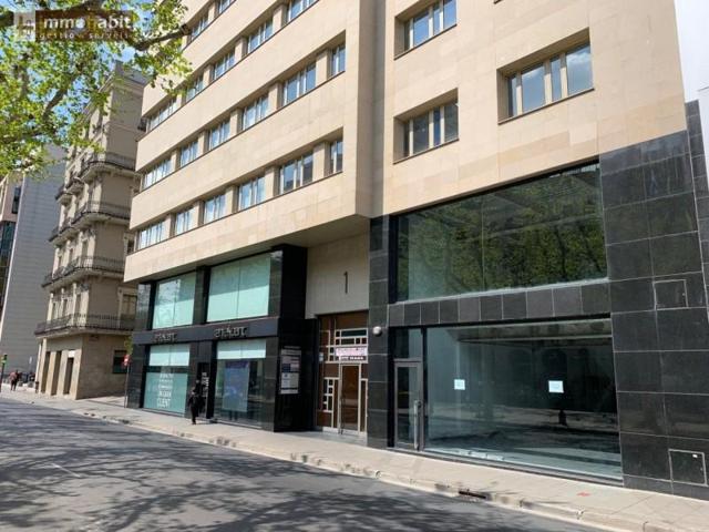 Local comercial en alquiler en Lleida, RAMBLA FERRAN photo 0