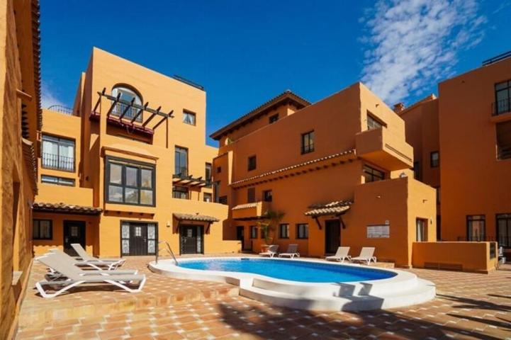 Apartamento en alquiler en Estepona, Estepona East - Paraiso Barronal photo 0