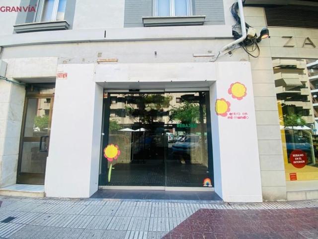 Local comercial en alquiler en Logroño, Casco Antiguo photo 0