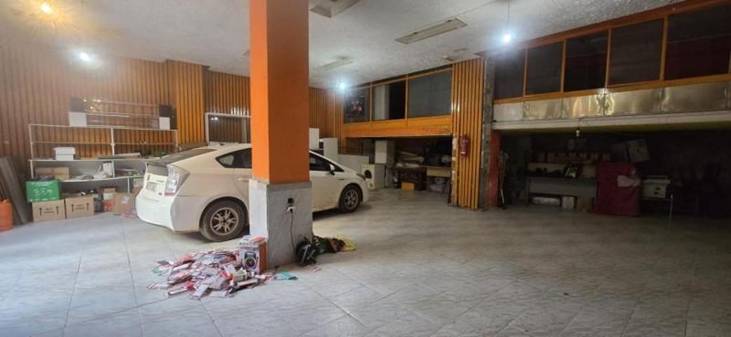 Local comercial en alquiler en Valencia, 46007 photo 0