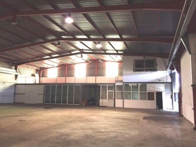 Nave industrial en alquiler en Meis, Meis photo 0