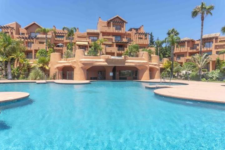 Apartamento en alquiler en Estepona, Selwo photo 0