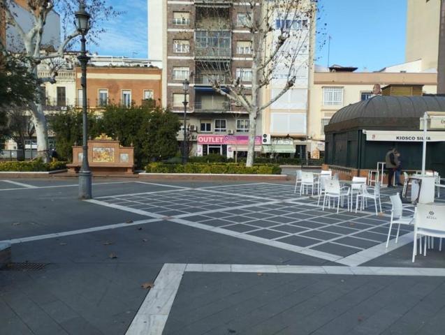 Local comercial en alquiler en Badajoz, Casco Antiguo photo 0