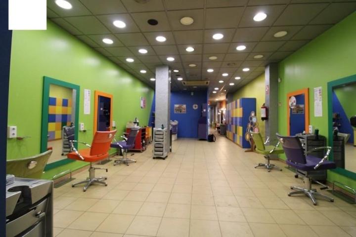 Local comercial en alquiler en Granada, Doctor Oloriz photo 0