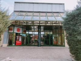 Local comercial en alquiler en Leganés, Poza del Agua photo 0