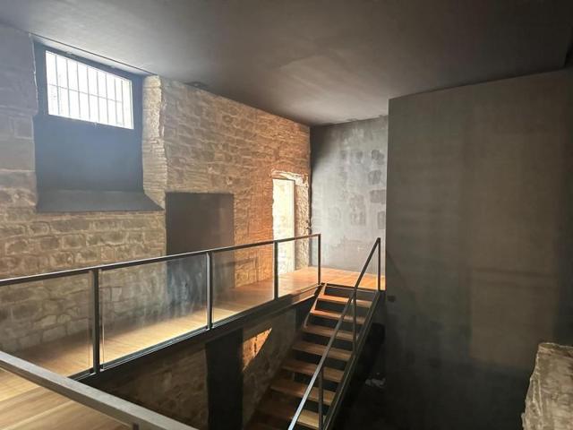 Local comercial en alquiler en Barcelona, El Gòtic photo 0