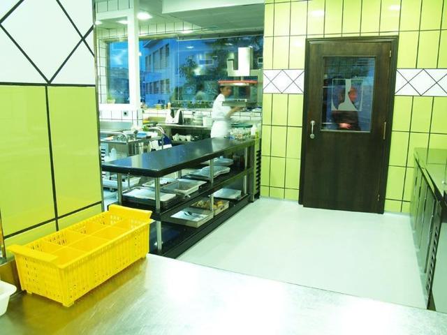 Local comercial en alquiler en Cáceres, Centro photo 0