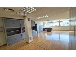 Oficina en alquiler en Barcelona photo 0