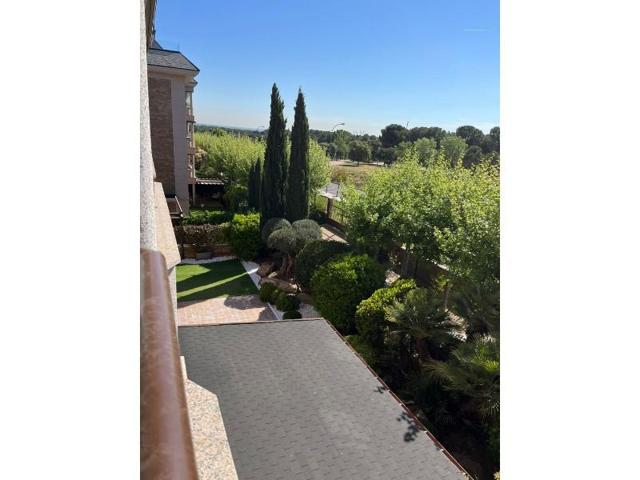 Piso en alquiler en Majadahonda photo 0