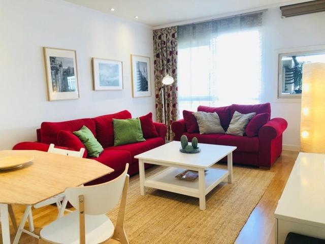 Piso en alquiler en Madrid, Chamberi - Almagro photo 0