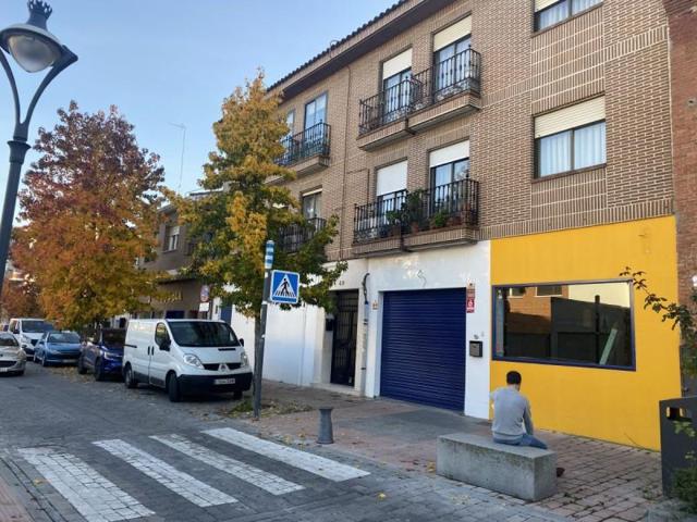 Local comercial en alquiler en Griñón, Centro photo 0