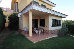 Chalet en alquiler en Masarrochos, Los altos de massarrochos photo 0