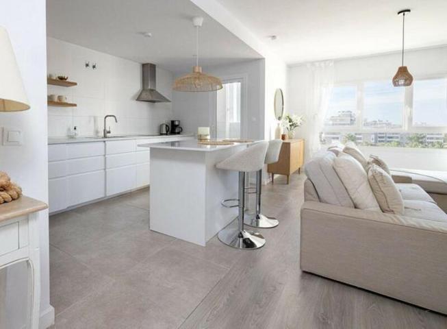 Apartamento en alquiler en Marbella, Nueva Andalucia photo 0