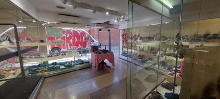 Local comercial en alquiler en Barcelona, Vila de Gràcia photo 0