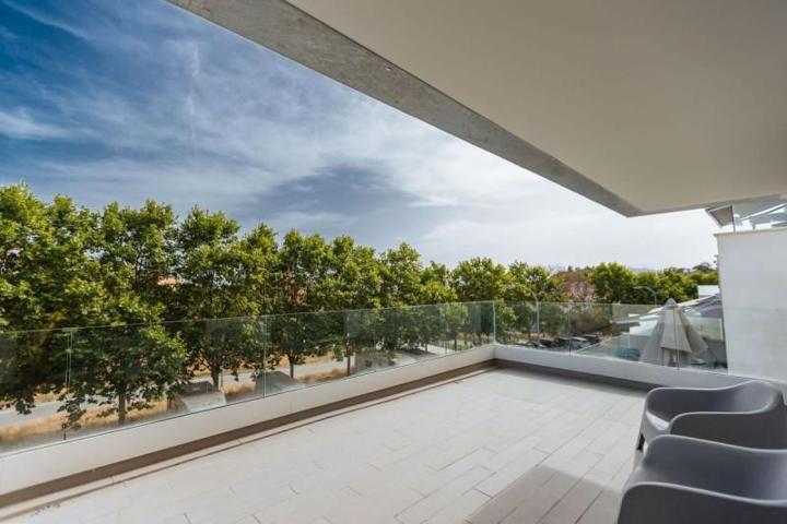 Apartamento en alquiler en Marbella, Marbella photo 0