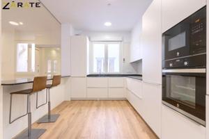 Piso en alquiler en Bilbao, Casco Viejo photo 0