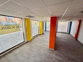 Local comercial en alquiler en Sevilla, Jardines de Hércules photo 0