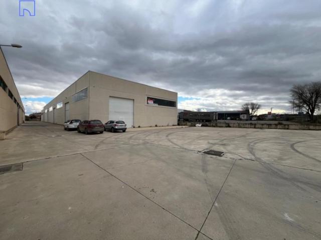 Nave industrial en alquiler en Fontellas, {Otra Zona} photo 0