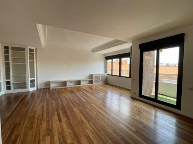 Aticos en alquiler en Madrid, Salamanca photo 0