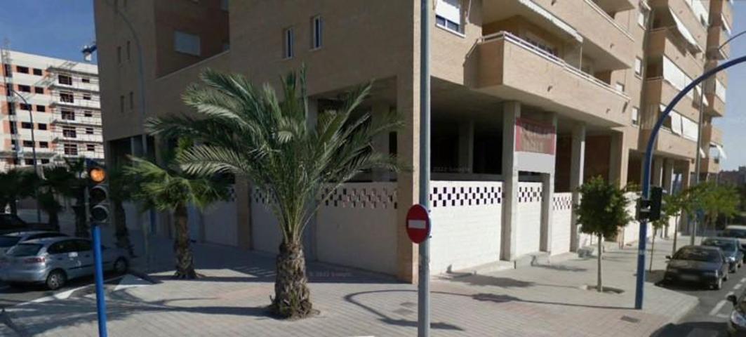 Local comercial en alquiler en Alicante, San nicolas de bari - Benisaudet photo 0