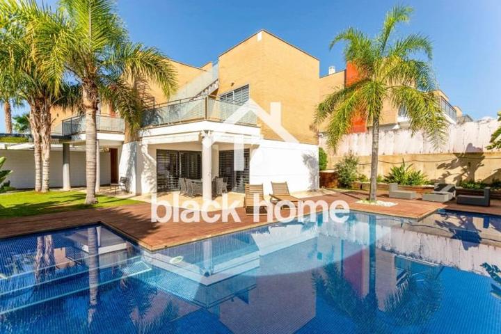 Chalet en alquiler en La Pobla de Vallbona, Maravisa photo 0