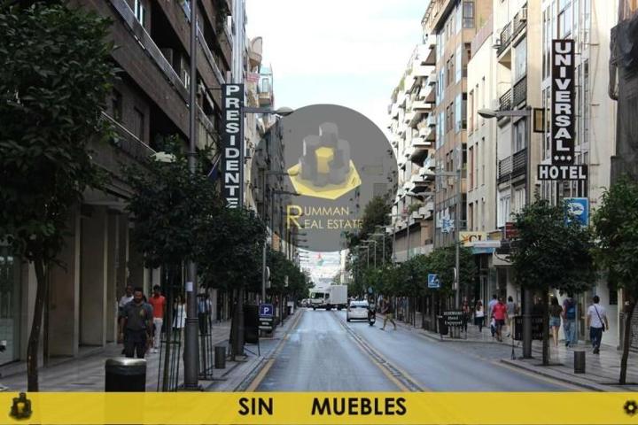 Local comercial en alquiler en Granada, Centro photo 0