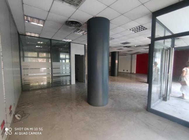 Local comercial en alquiler en Sevilla, El Porvenir photo 0