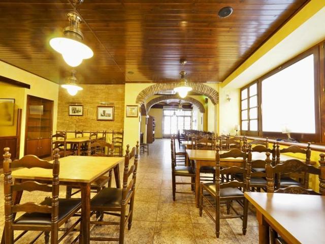 Local comercial en alquiler en Figueres, Centre photo 0