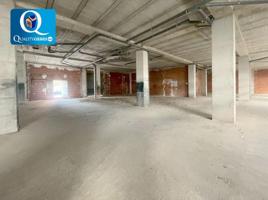Local comercial en alquiler en Elche, Elche-Elx photo 0