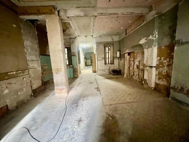 Local comercial en alquiler en Valencia, Gran Vía photo 0