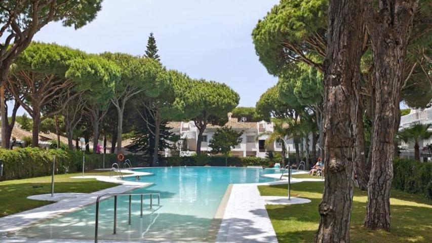 Adosada en alquiler en Chiclana de la Frontera, Costa de sancti petri photo 0