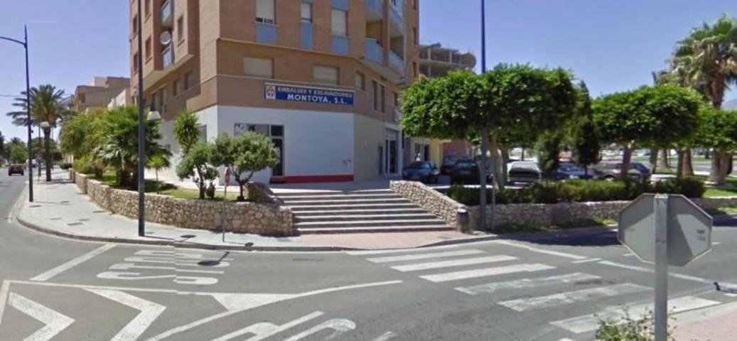 Local comercial en alquiler en El Ejido, Ejido oeste photo 0