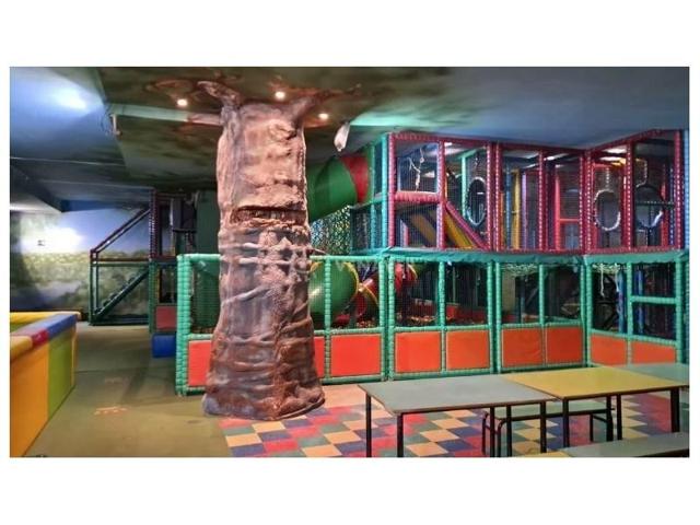 Local comercial en alquiler en Ourense photo 0