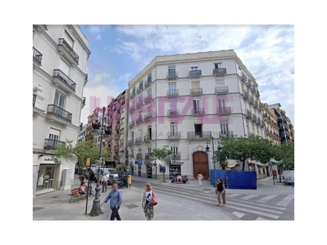 Local comercial en alquiler en Valencia photo 0