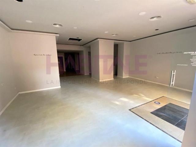 Local comercial en alquiler en Valencia, Sant Francesc photo 0