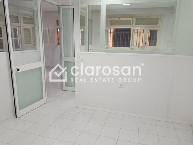 Local comercial en alquiler en Málaga photo 0