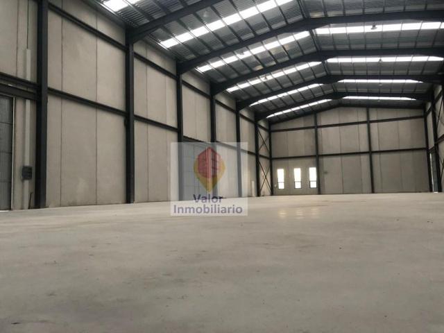 Nave industrial en alquiler en Murcia, Zarandona photo 0