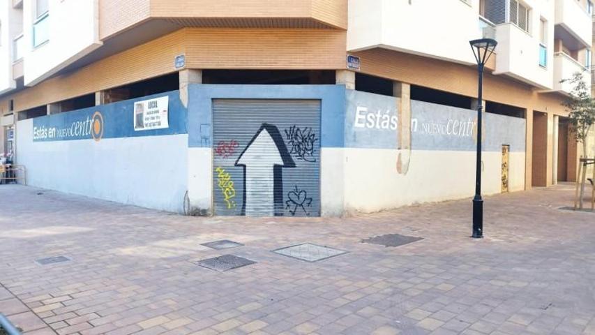 Local comercial en alquiler en Albacete, Calle Hellín, 02006 photo 0