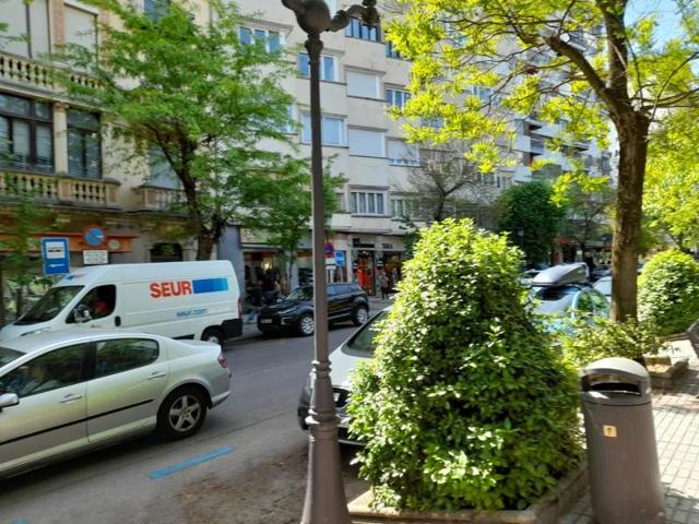 Local comercial en alquiler en Cáceres, Centro photo 0