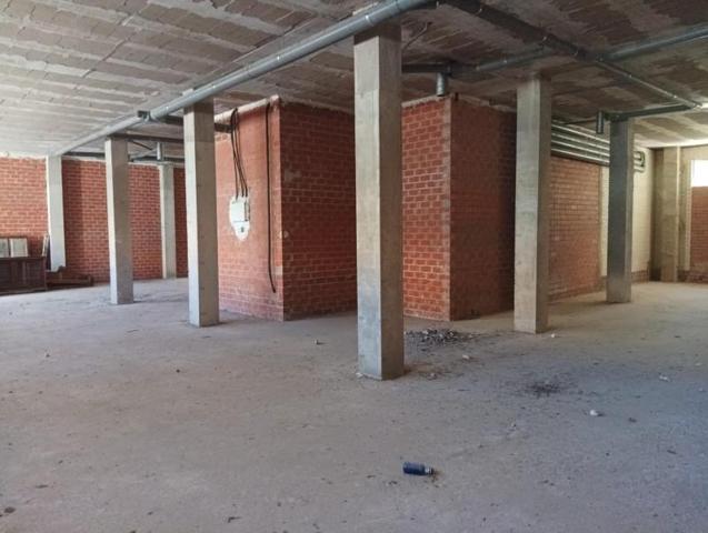 Local comercial en alquiler en Cáceres, SAN FRANCISCO photo 0