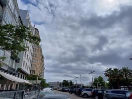 Local comercial en alquiler en Santander, Centro photo 0