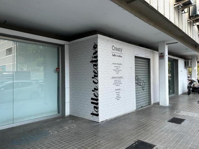 Local comercial en alquiler en Valencia, Jaume Roig photo 0
