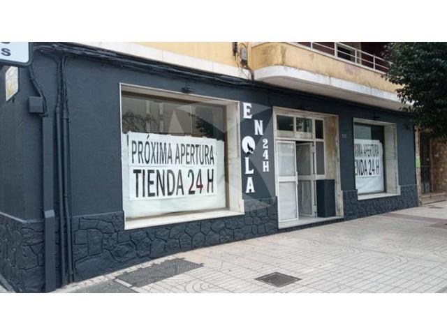 Local comercial en alquiler en Badajoz photo 0