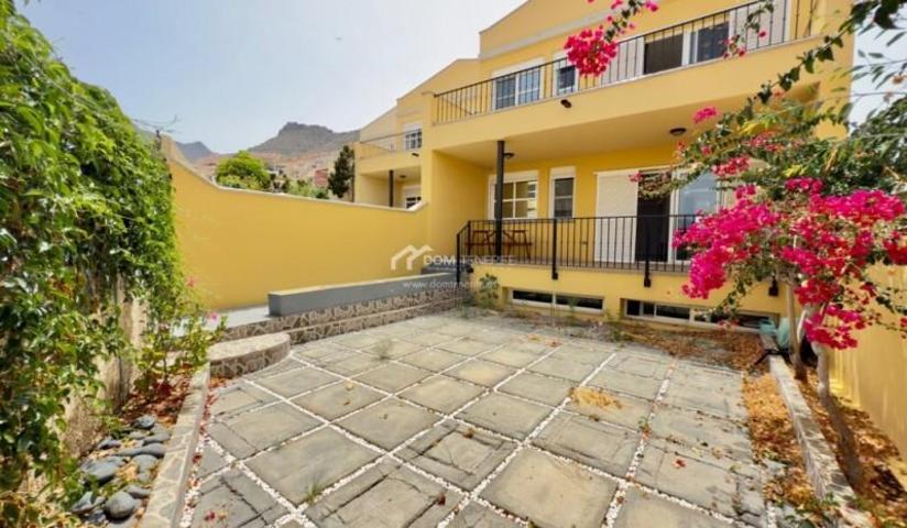 Casa con terreno en alquiler en Adeje photo 0