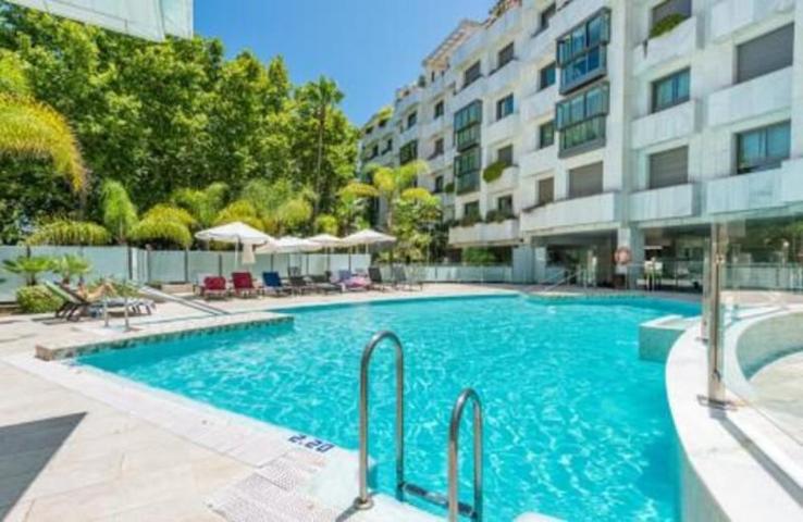 Apartamento en alquiler en Marbella, Marbella Golden Mile - Jardines del Principe photo 0